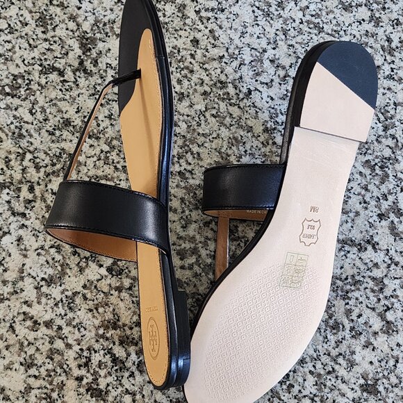 Tory Burch Kira Thong Sandal – Sleek Elegance Meets Summer Ease ☀️🖤 - Picture 8 of 10
